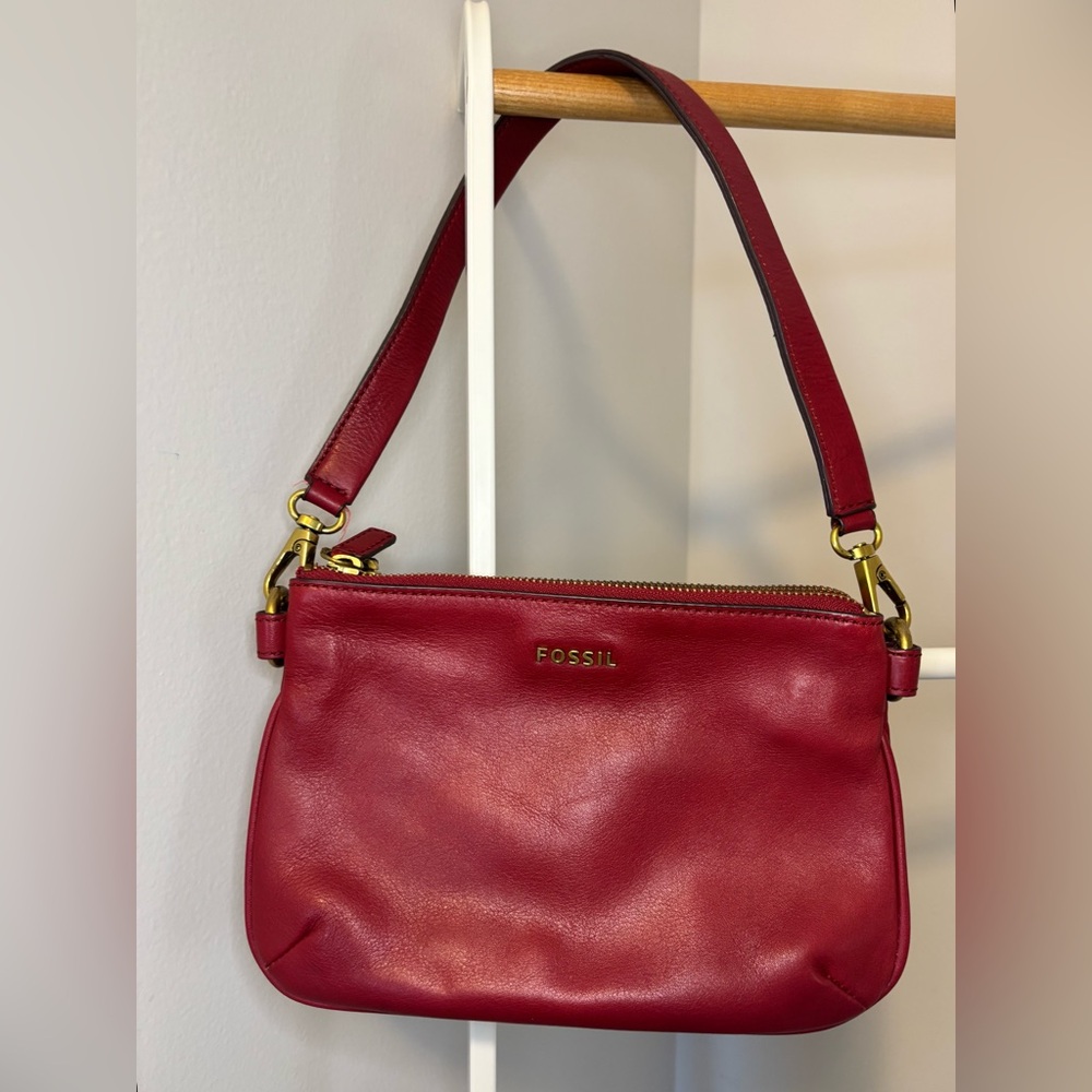 Fossil Red Leather Purse - Picture 4 of 16